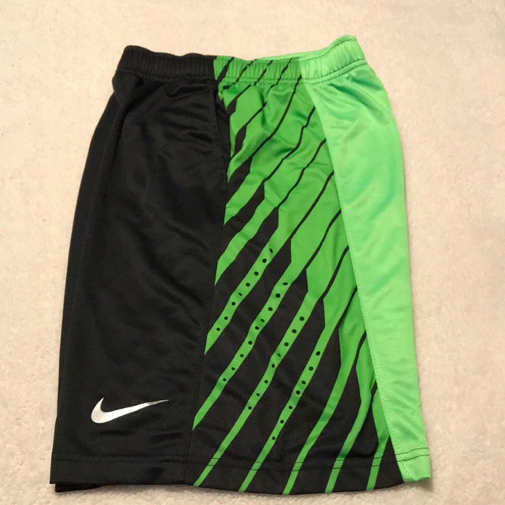 Nike Elite youth shorts